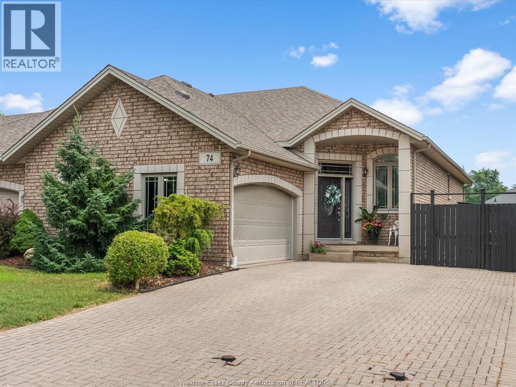 4-bedroom Single Family at 74 Carolina Woods, Leamington — photograph 2