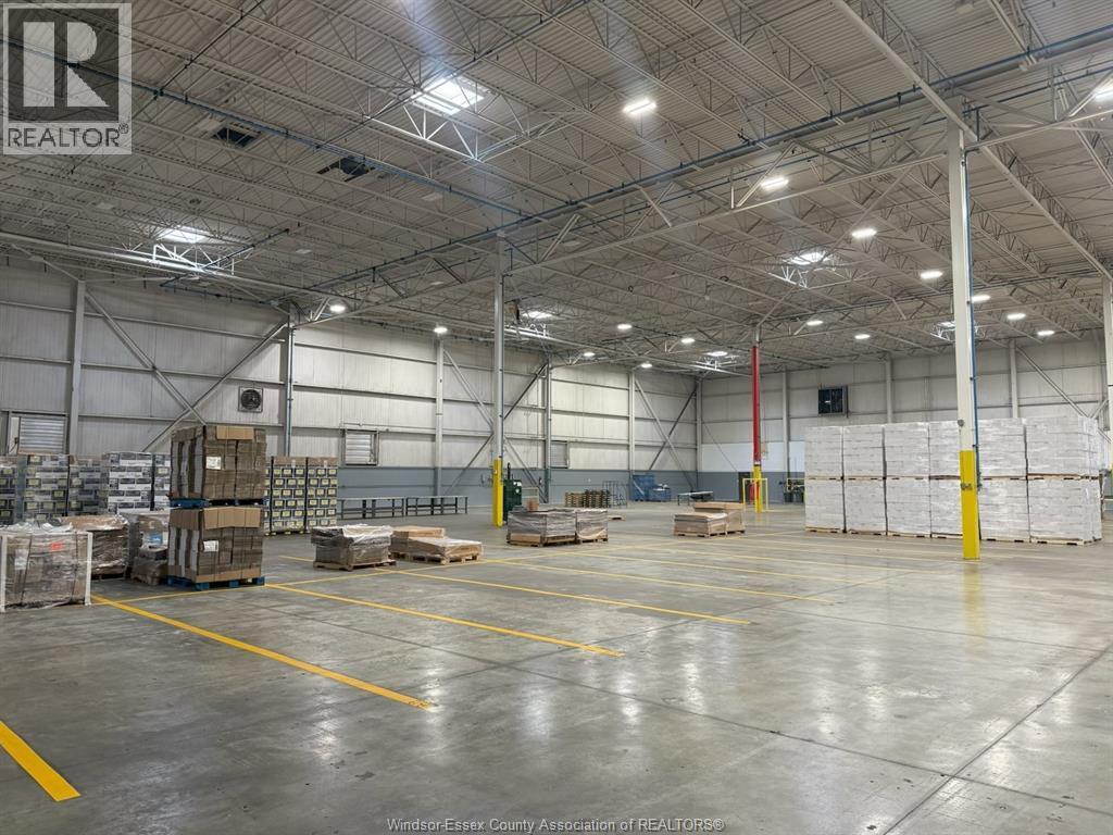 Industrial at 5265 Outer Drive, Windsor — photograph 2