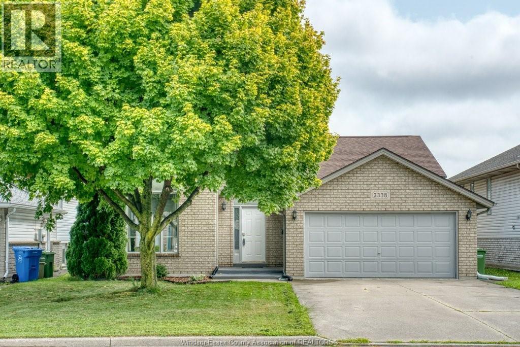 4-bedroom Single Family at 2338 Northway Avenue, Windsor — primary photograph