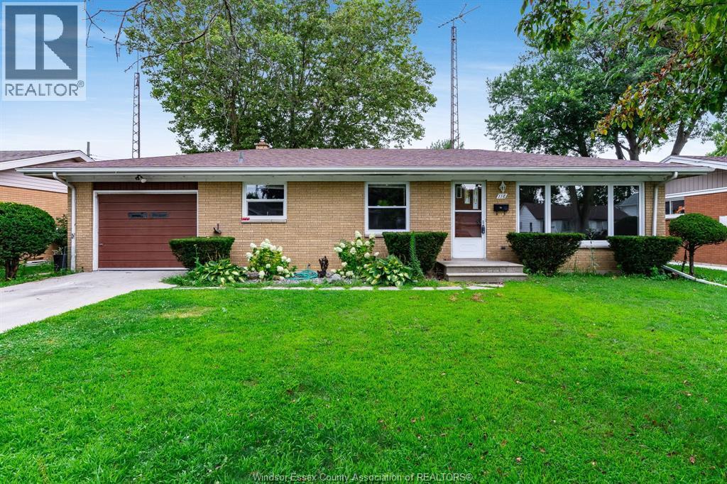 118 Queens, Leamington — primary photograph