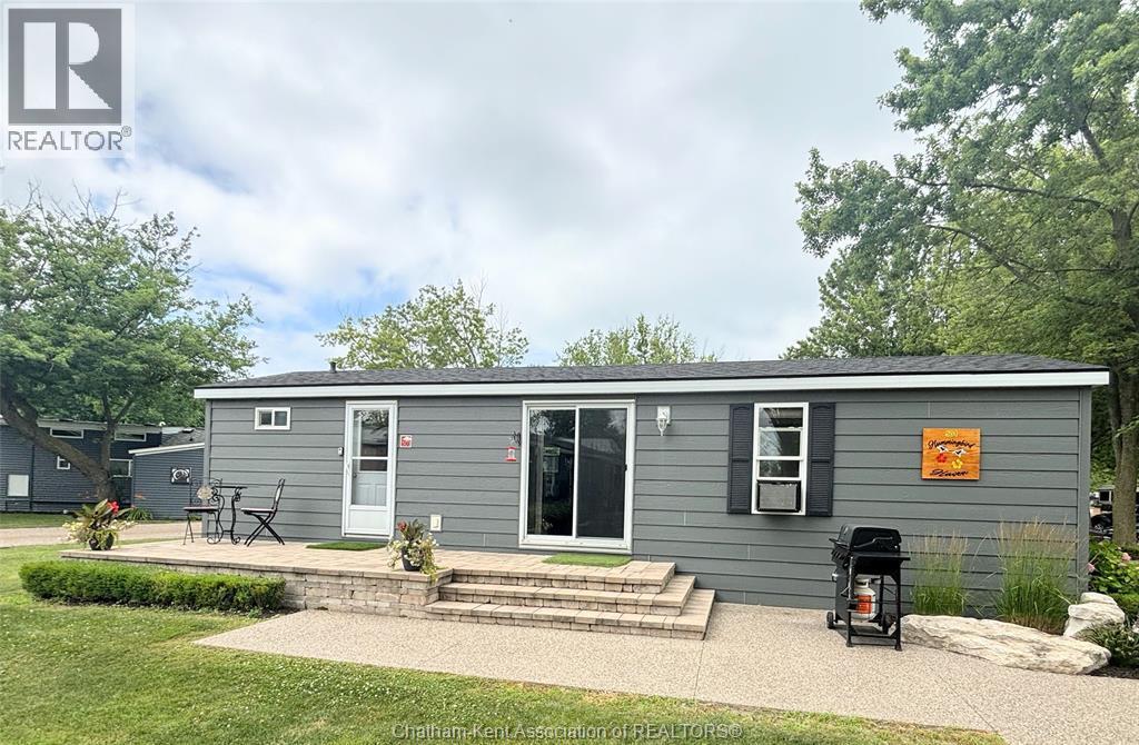 Single Family — 981 County Rd 2 Road, Lakeshore, Ontario