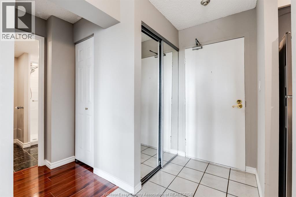 9099 Riverside Drive #319E, Windsor — photograph 3