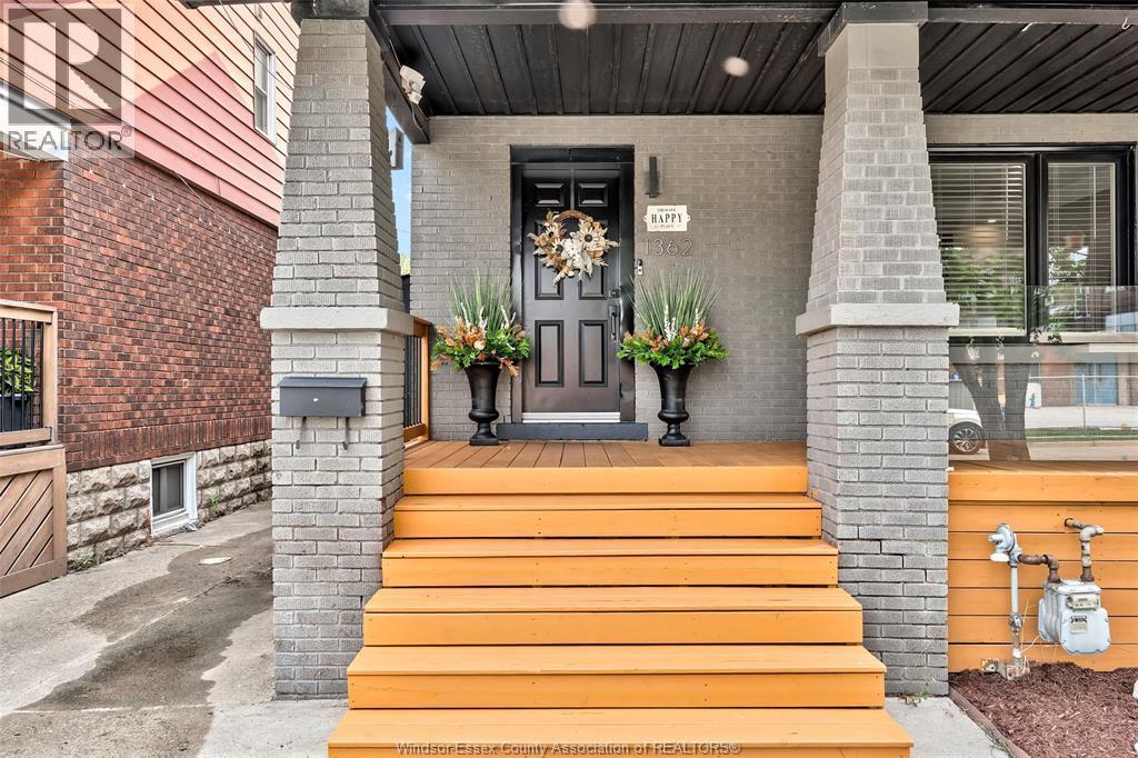 1362 Elsmere, Windsor — photograph 3