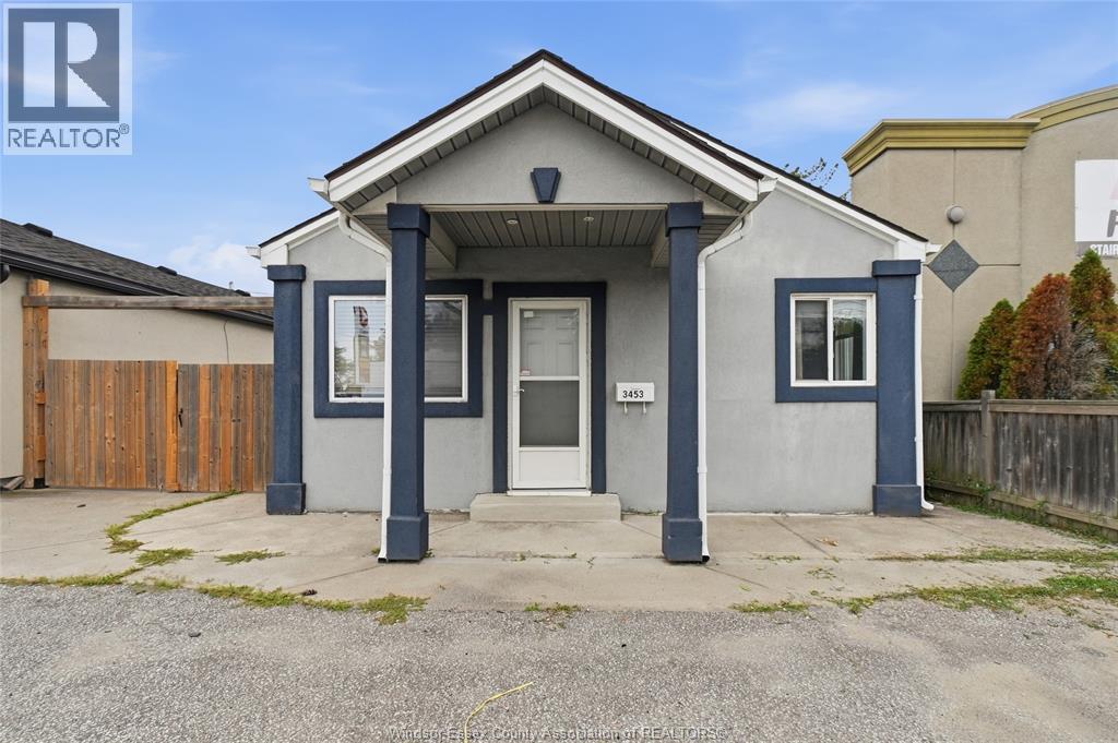 3453 Walker Road, Windsor — primary photograph