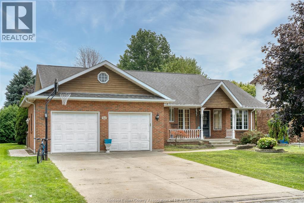 54 Shawnee Court, Leamington — primary photograph