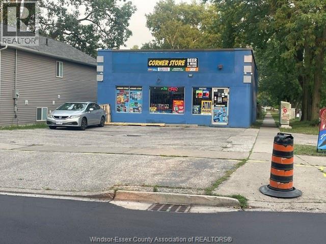 400 Chippawa Street, Windsor — photograph 2