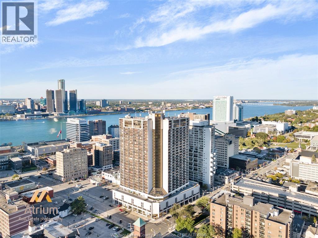 150 Park Street #1802, Windsor — primary photograph