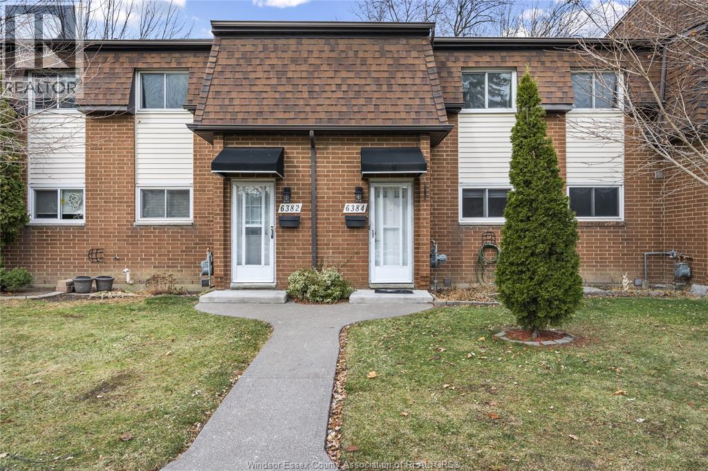 6384 Thornberry Crescent, Windsor — photograph 2