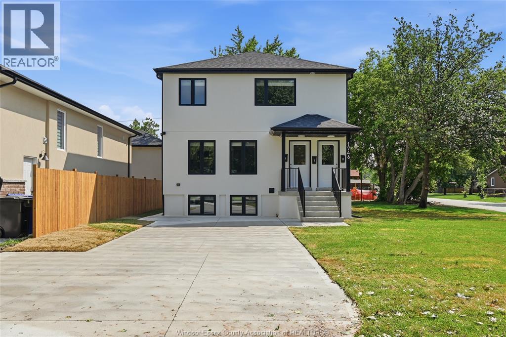 1746 Buckingham Drive #2, Windsor — primary photograph