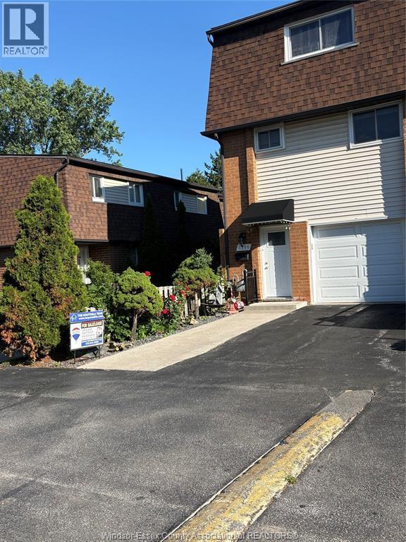 Single Family — 6266 Thornberry Crescent, Windsor, Ontario