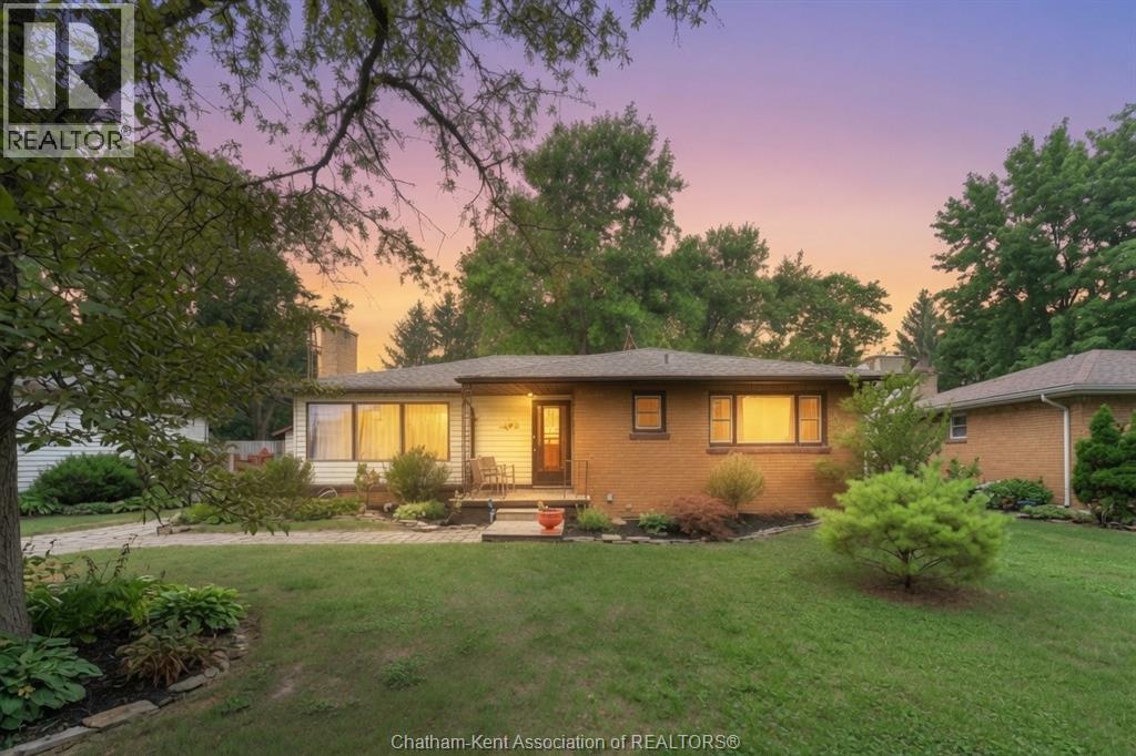 2-bedroom Single Family at 9467 Longwoods Road, Chatham Township — primary photograph