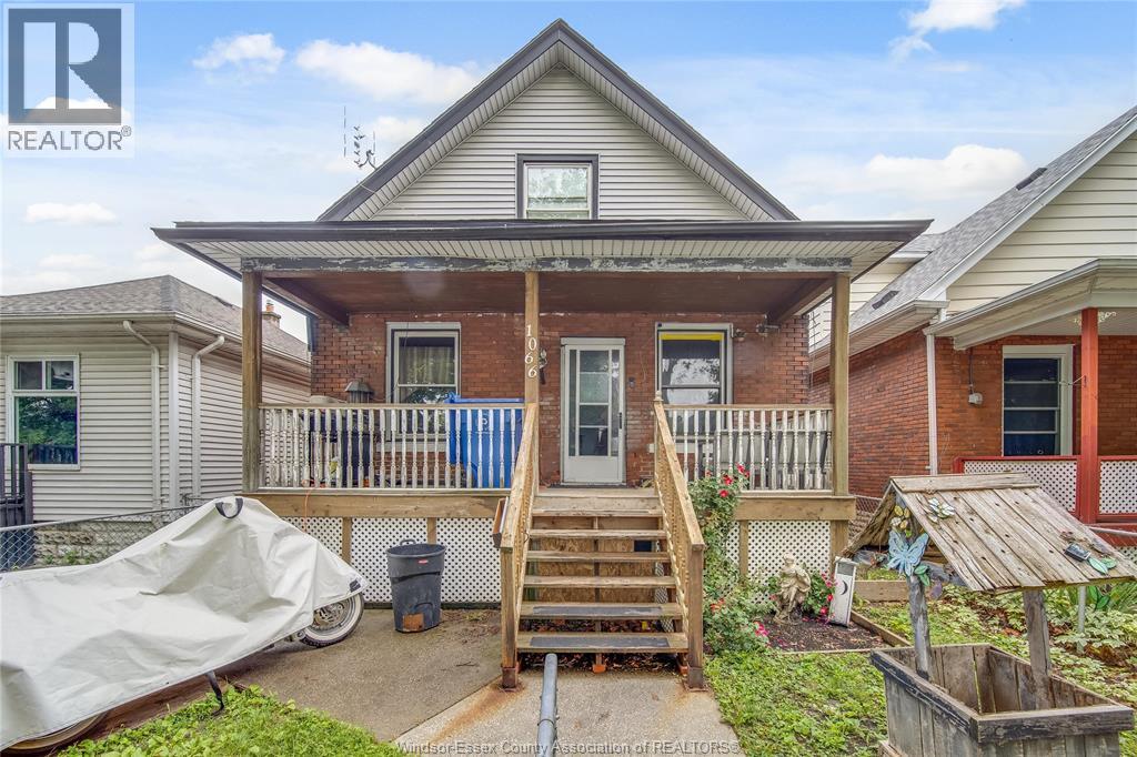 Single Family — 1066 Hickory, Windsor, Ontario