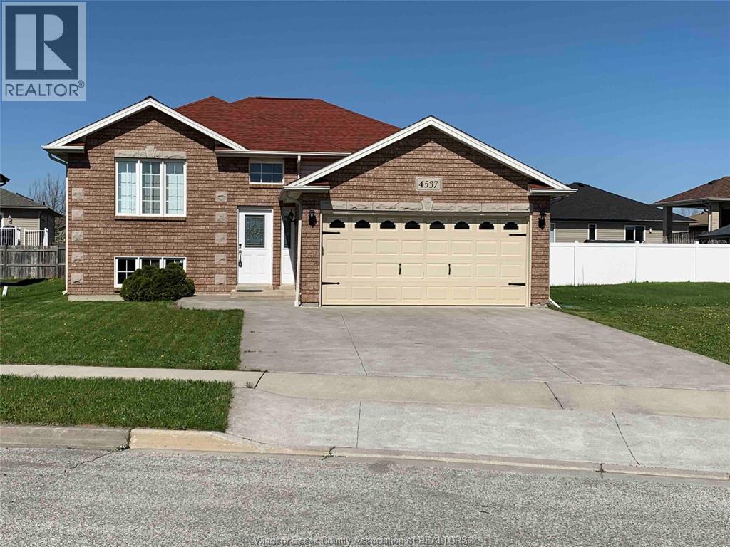 2-bedroom Single Family at 4537 Fontana Avenue #LOWER, Windsor — primary photograph
