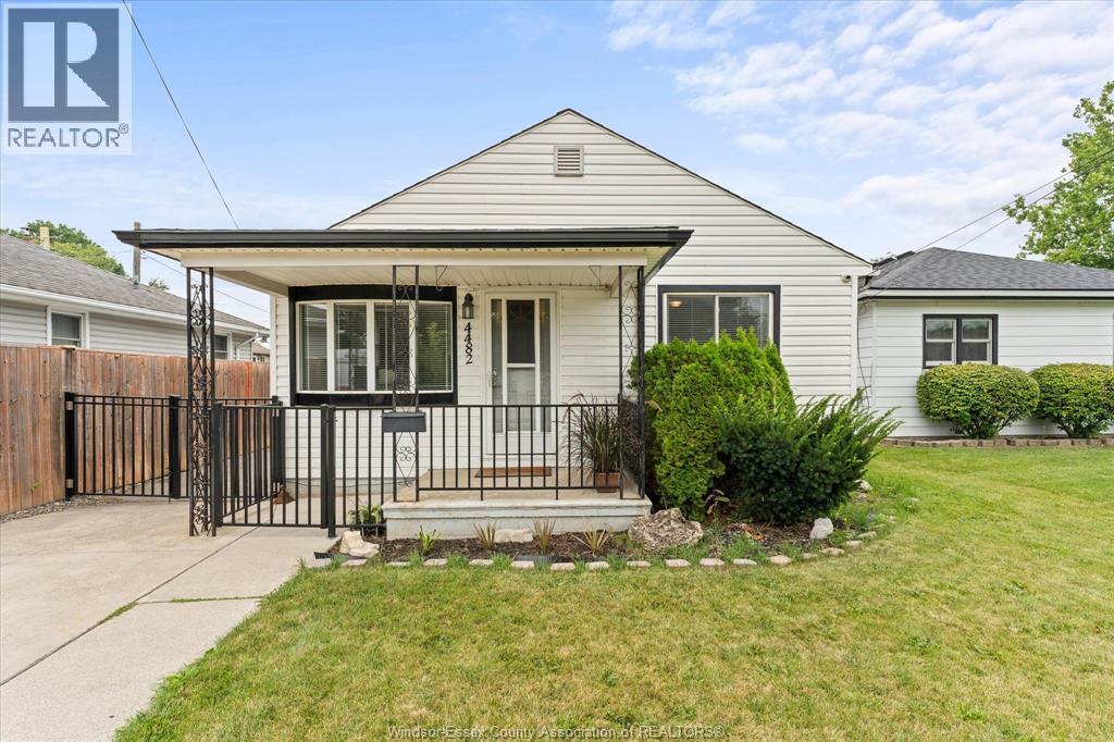 Single Family — 4482 Grand Marais Road, Windsor, Ontario