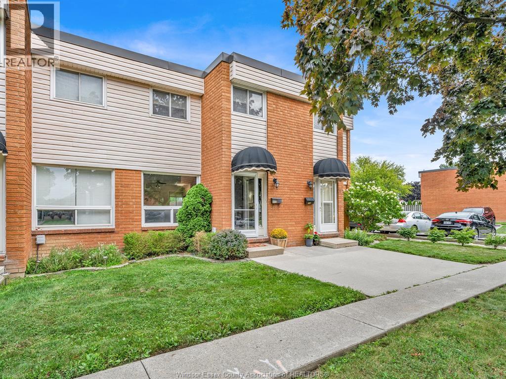 Single Family — 301 Victoria, Amherstburg, Ontario