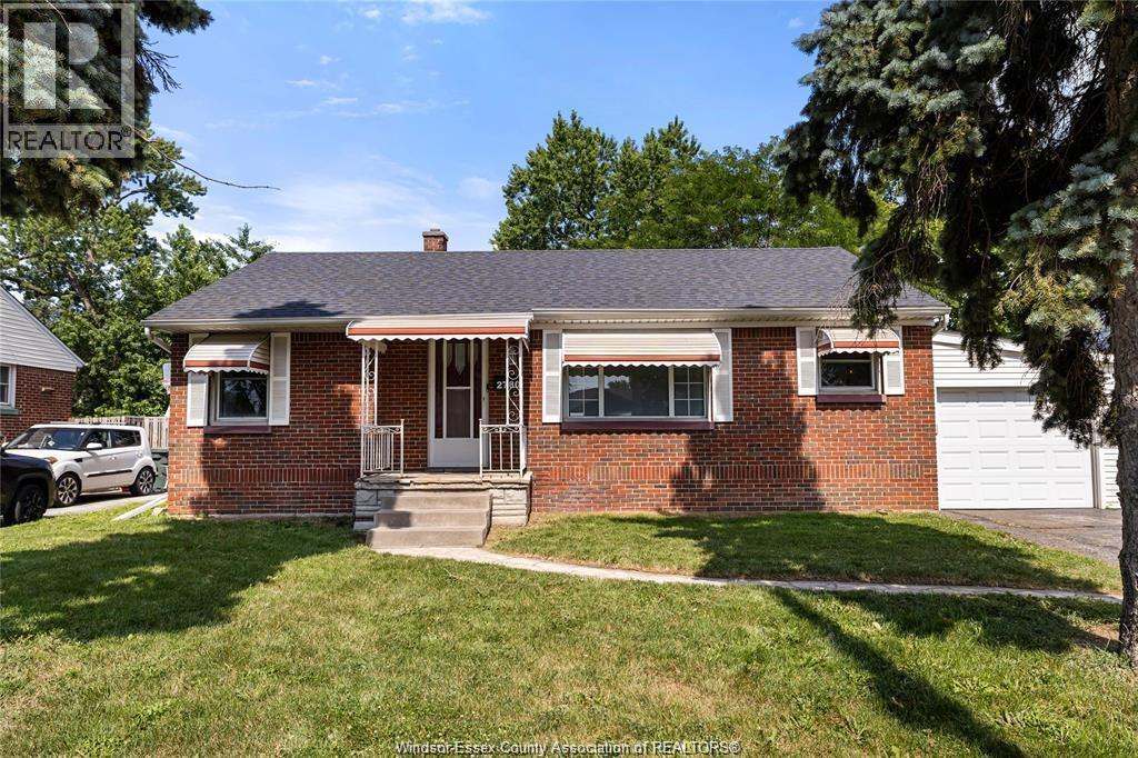 Single Family — 2780 Dominion Boulevard, Windsor, Ontario