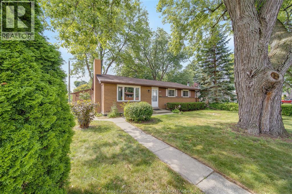 Single Family — 2979 Orion Crescent, Windsor, Ontario