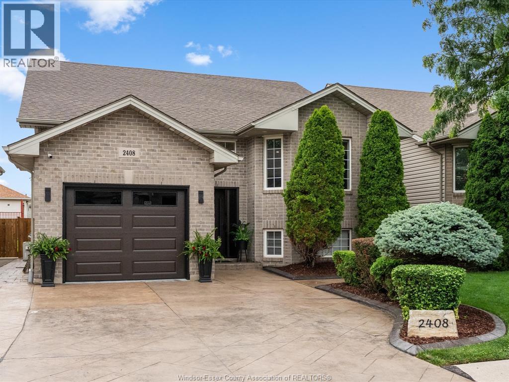4-bedroom Single Family at 2408 Waterford Avenue, Windsor — primary photograph