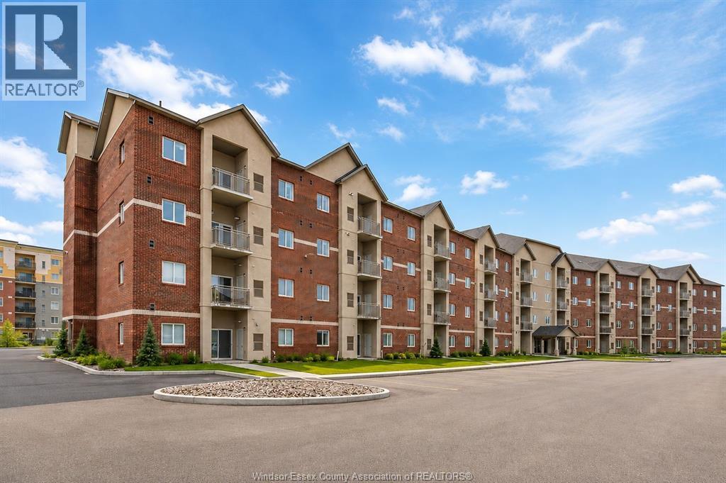 2-bedroom Single Family at 1888 Westview Park #316, LaSalle — primary photograph