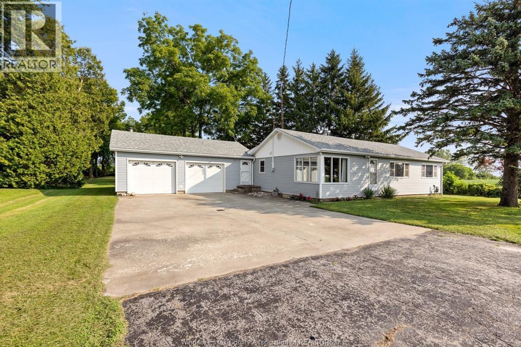 3-bedroom Single Family at 4453 Tecumseh Line, Tilbury — primary photograph
