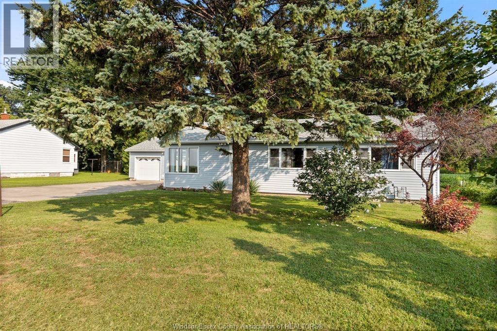 3-bedroom Single Family at 4453 Tecumseh Line, Tilbury — photograph 3