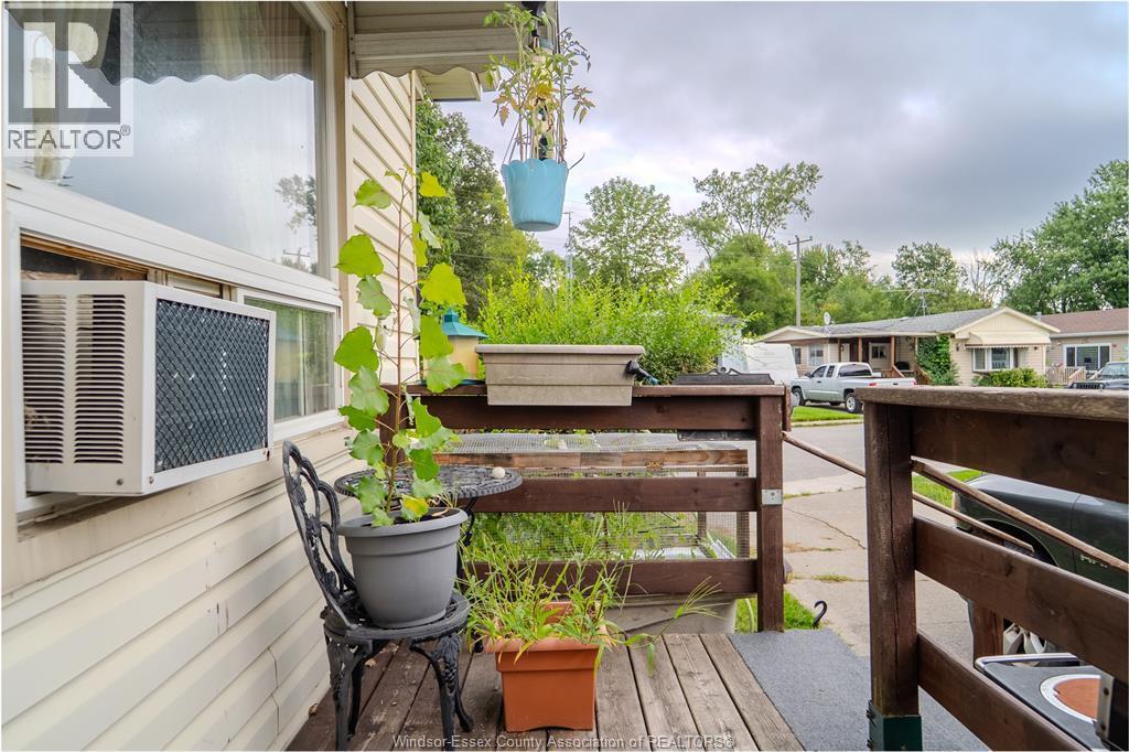 2-bedroom Single Family at 293 Forest Place, Essex — photograph 3