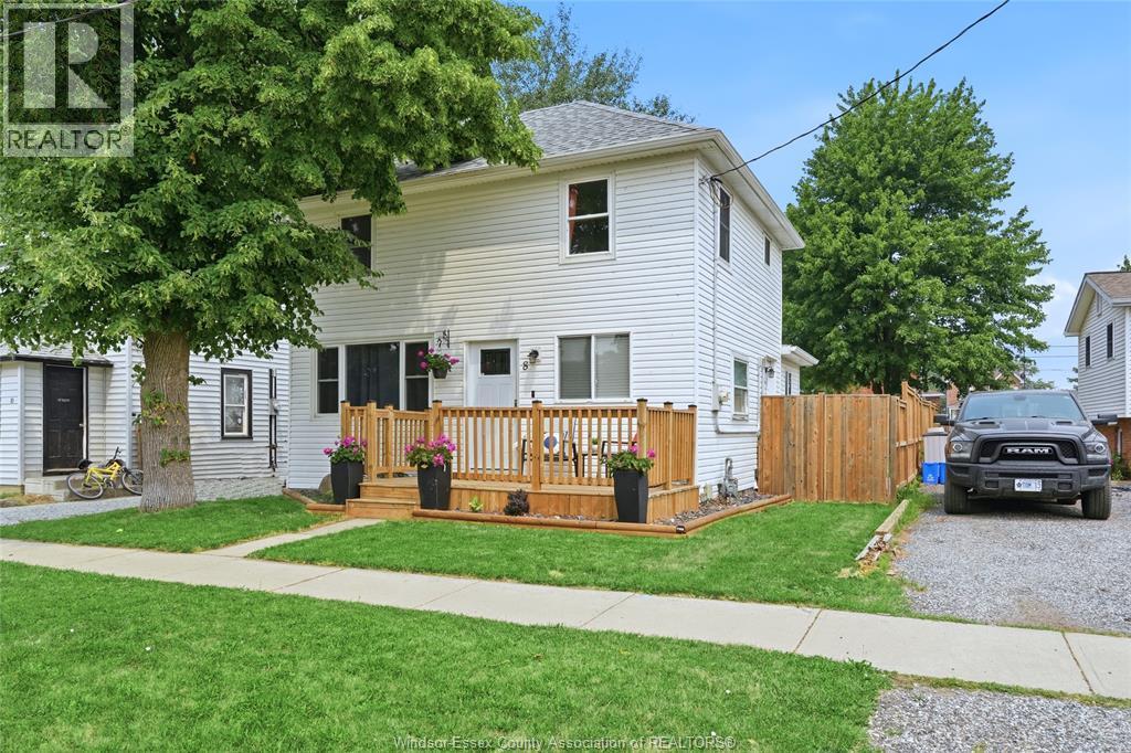 3-bedroom Single Family at 8 St. Clair Street, Tilbury — photograph 2