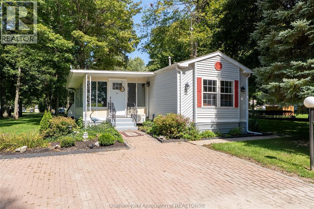 2-bedroom Single Family at 29338 Jane Road #20, Thamesville — primary photograph