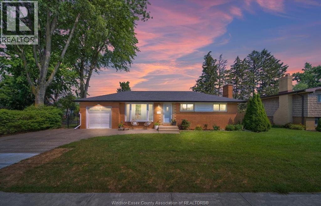 3-bedroom Single Family at 1180 Cabana Road, Windsor — primary photograph