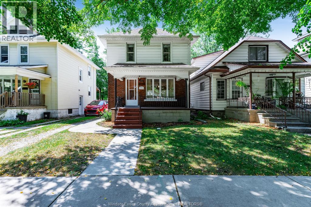 Single Family — 1437 Gladstone Avenue, Windsor, Ontario
