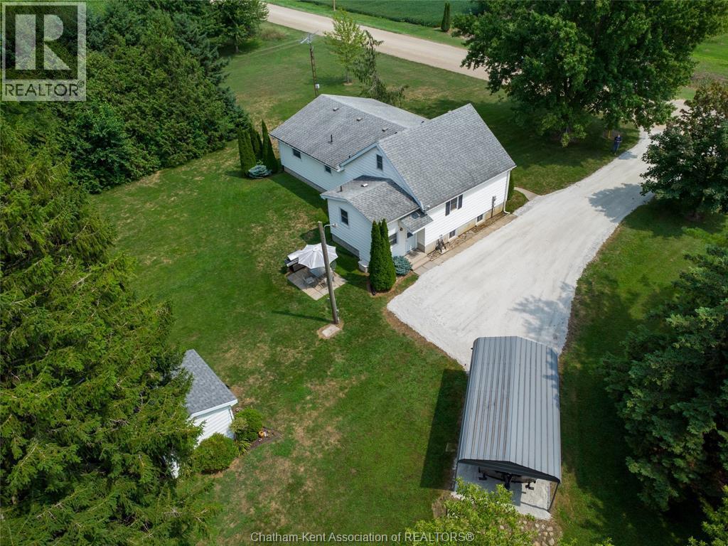 4-bedroom Single Family at 12613 Smoke Line, Thamesville — photograph 3