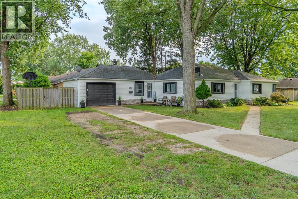 Single Family — 805 Roselawn Drive, Windsor, Ontario