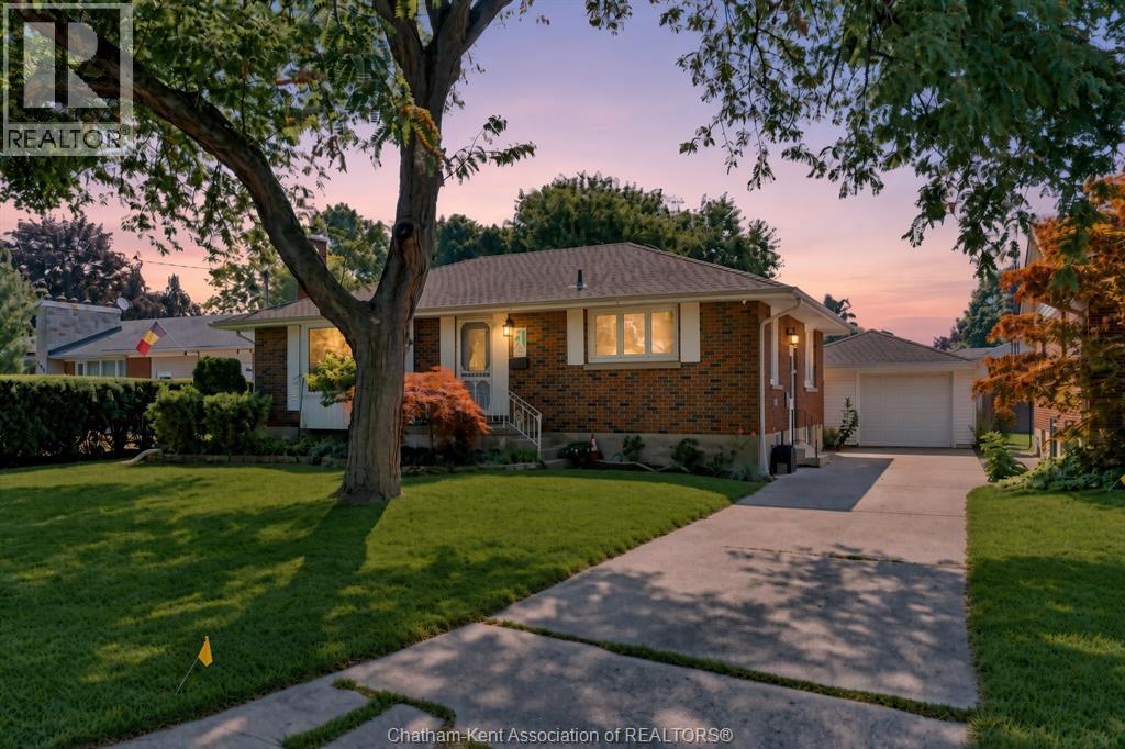 Single Family — 176 Mercer Street, Chatham, Ontario