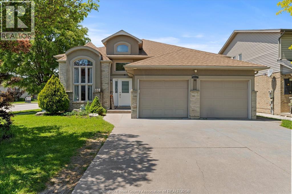 4-bedroom Single Family at 4697 Helsinki Crescent, Windsor — primary photograph