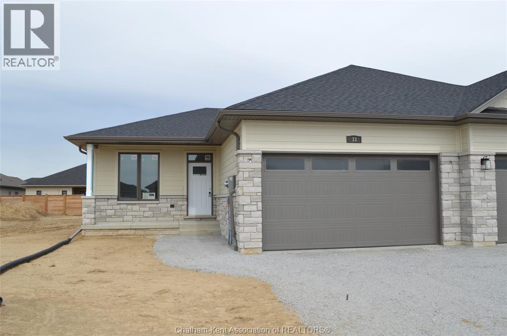 Single Family — 33 Duskridge Road, Chatham, Ontario