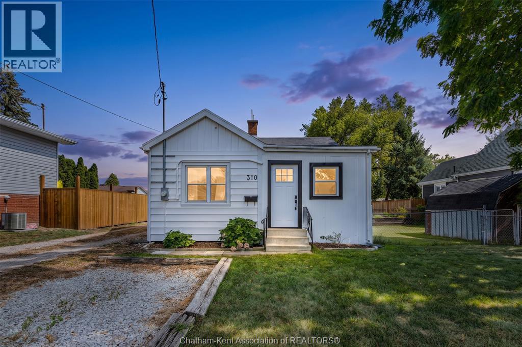 Single Family — 310 McNaughton Avenue, Chatham, Ontario