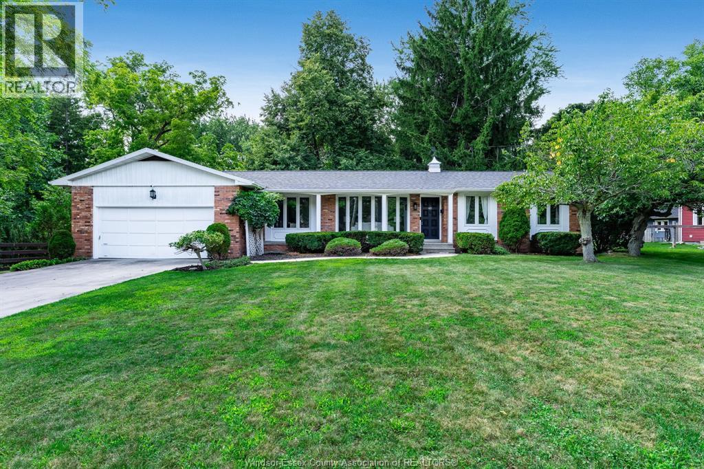 Single Family — 60 Prince Albert Street, Kingsville, Ontario