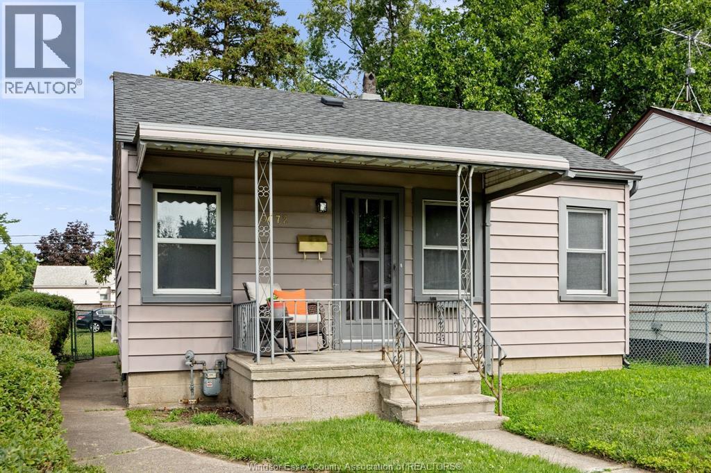2-bedroom Single Family at 3672 Girardot, Windsor — photograph 2