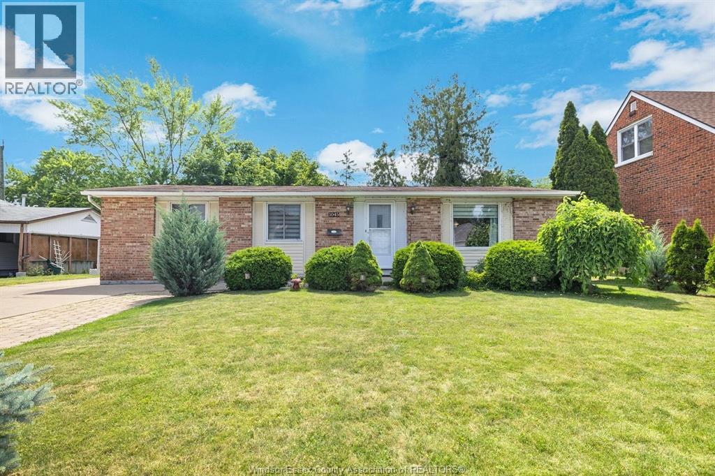 Single Family — 1045 Reedmere Road, Windsor, Ontario