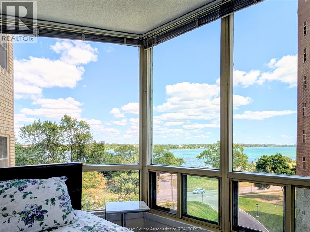 Single Family — 3601 Riverside Drive, Windsor, Ontario