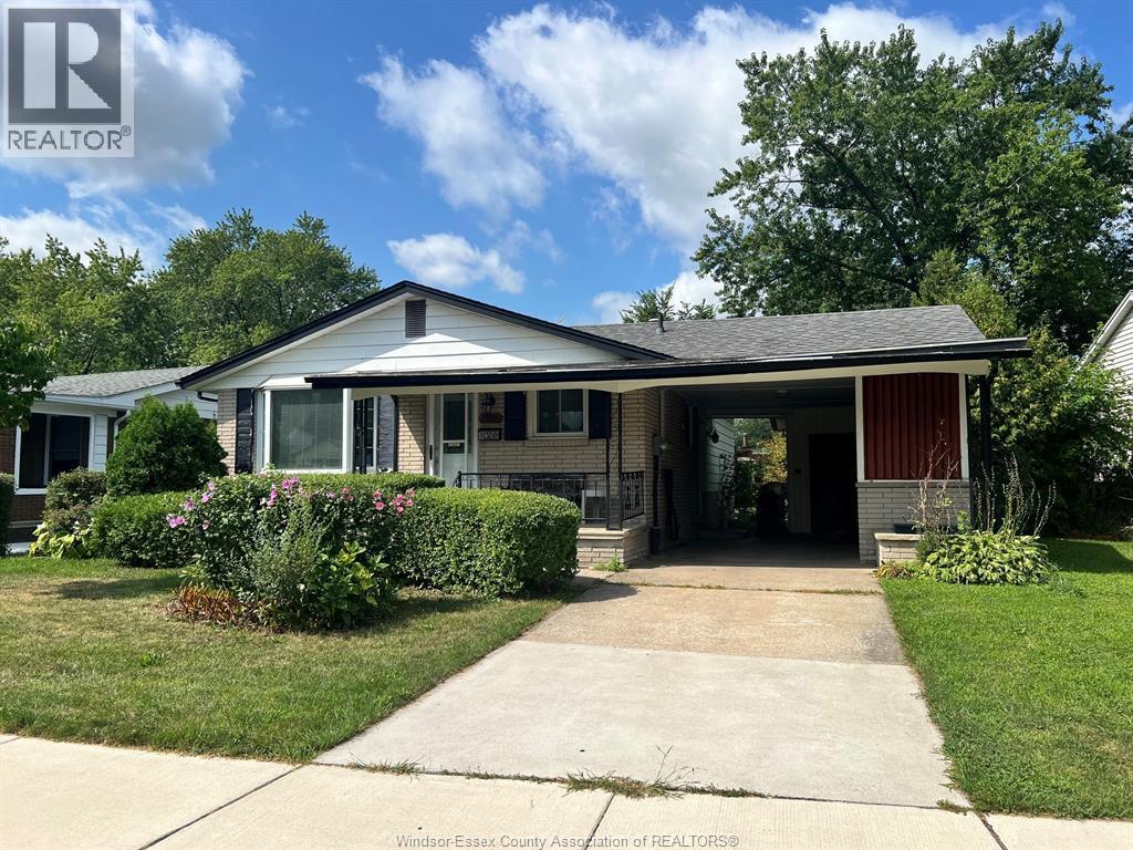 Single Family — 2729 Rivard, Windsor, Ontario