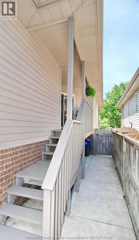 2-bedroom Single Family at 4262 Showdown, Windsor — photograph 2