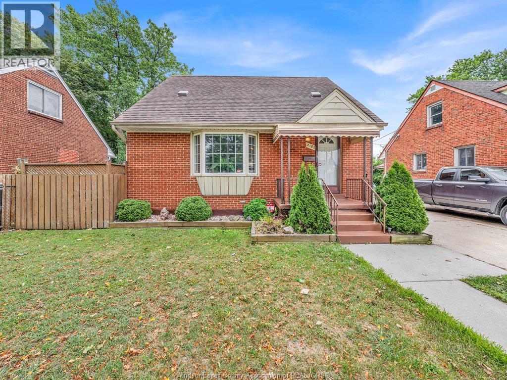 Single Family — 2187 Girardot, Windsor, Ontario