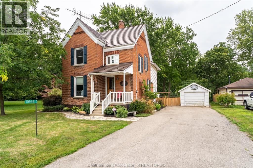 3-bedroom Single Family at 11666 Longwoods Road, Kent Bridge — primary photograph