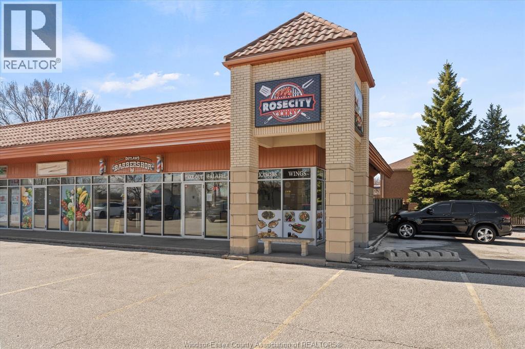 Business at 3395 Howard Avenue #14, Windsor — photograph 2