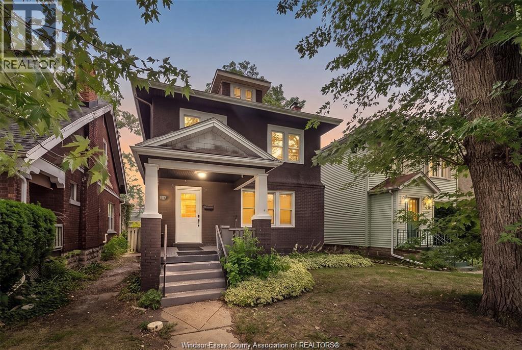 3-bedroom Single Family at 1516 Dougall Avenue, Windsor — primary photograph
