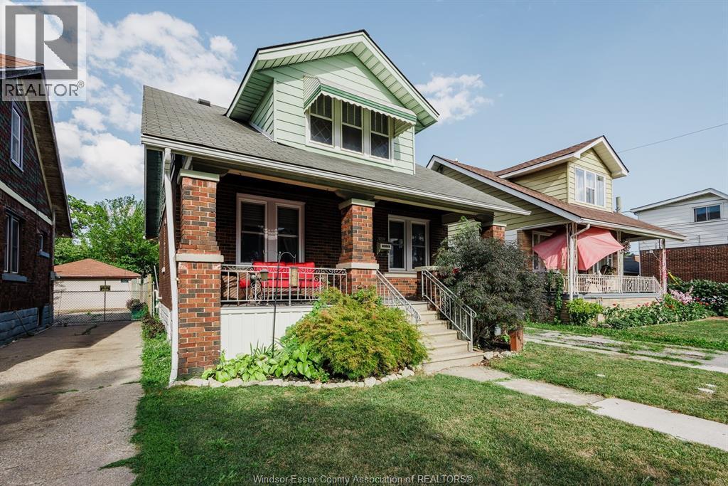 3-bedroom Single Family at 1472 Albert Road, Windsor — primary photograph