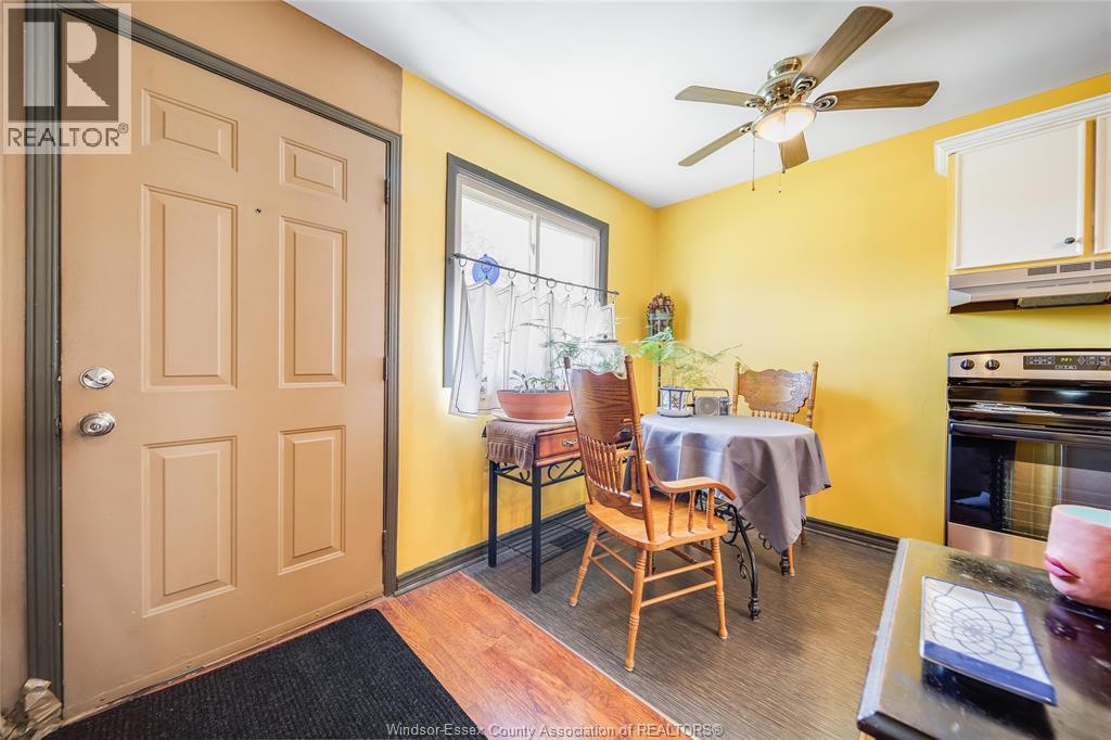 2-bedroom Single Family at 5492 Lassaline Ave #4, Windsor — photograph 2