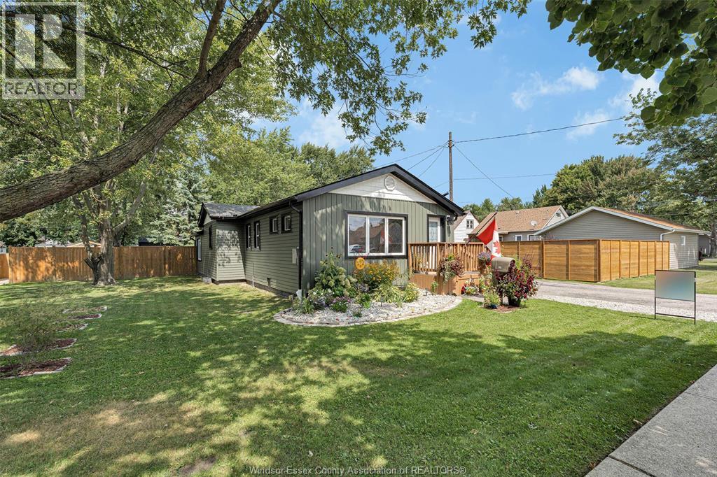 2-bedroom Single Family at 191 Laird Avenue, Essex — photograph 2