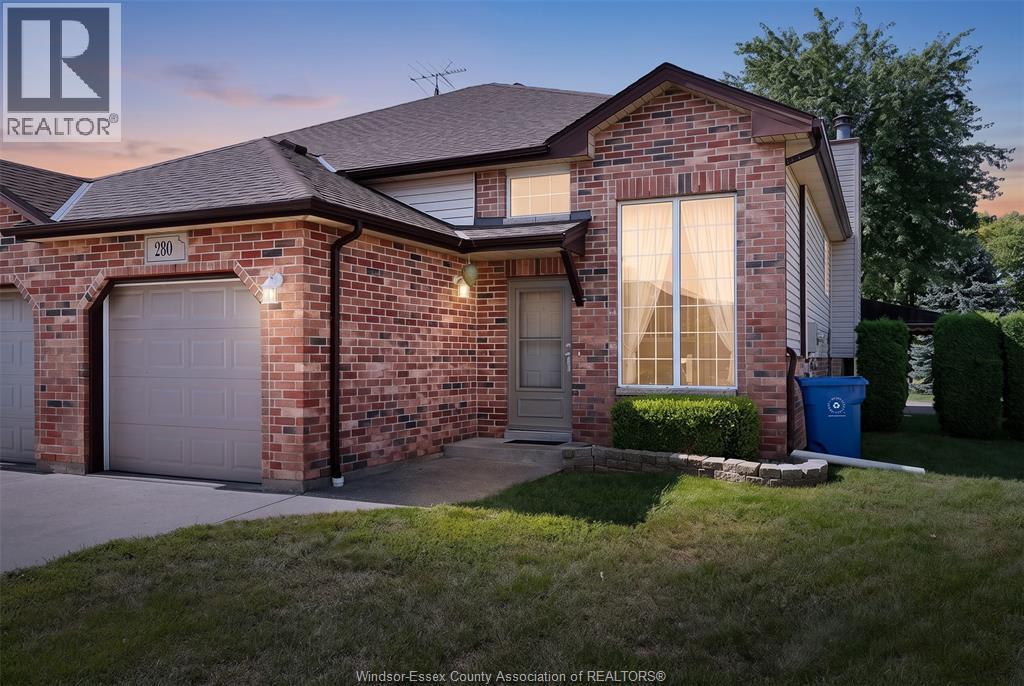 2-bedroom Single Family at 280 Dieppe Crescent, Kingsville — photograph 3